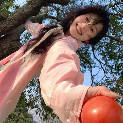 春满夏令营 海报